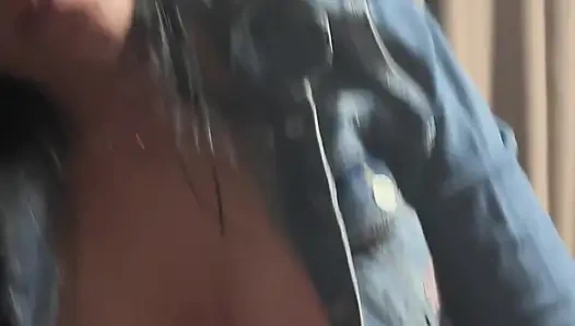 Глубокая Глотка В Джинсовой, Давка И Игра Со Слюной. Двойное Глотание Спермы