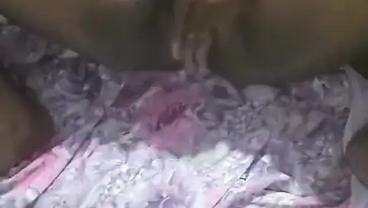 Hintli tamil teyze parmaklıyor