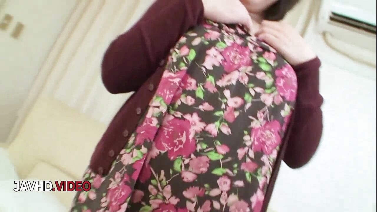 Curvy Japanese Star Toshiko Shiraki Flaunts Her Hairy Pussy
