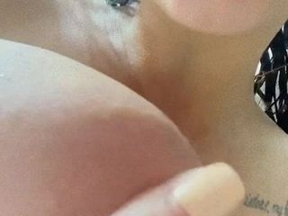 murka only fans licks her nipples and shows pussy and ass