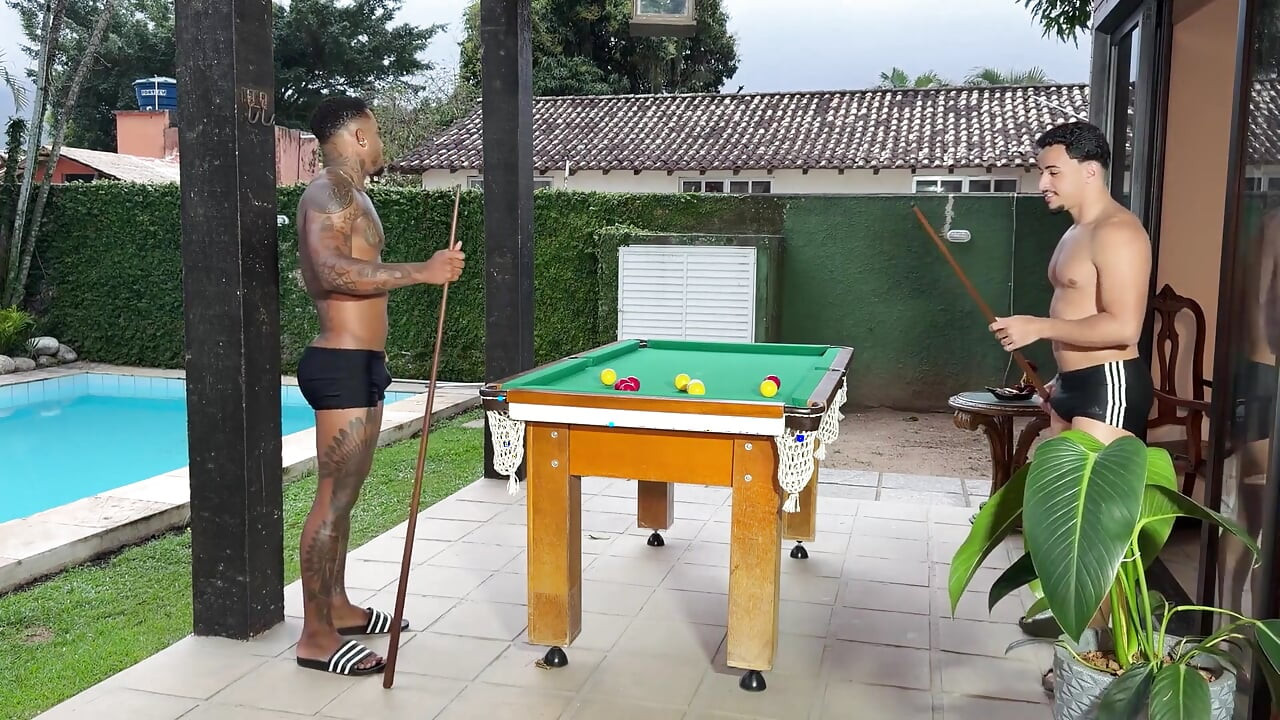 Casal troca o marido da minha amiga me destruiu e o meu bateu tudo até ela gritar