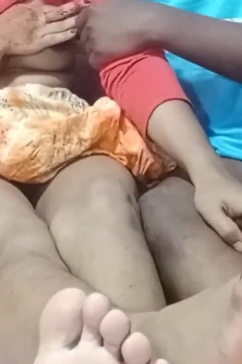 Abang tiri dan adik tiri berkongkek
