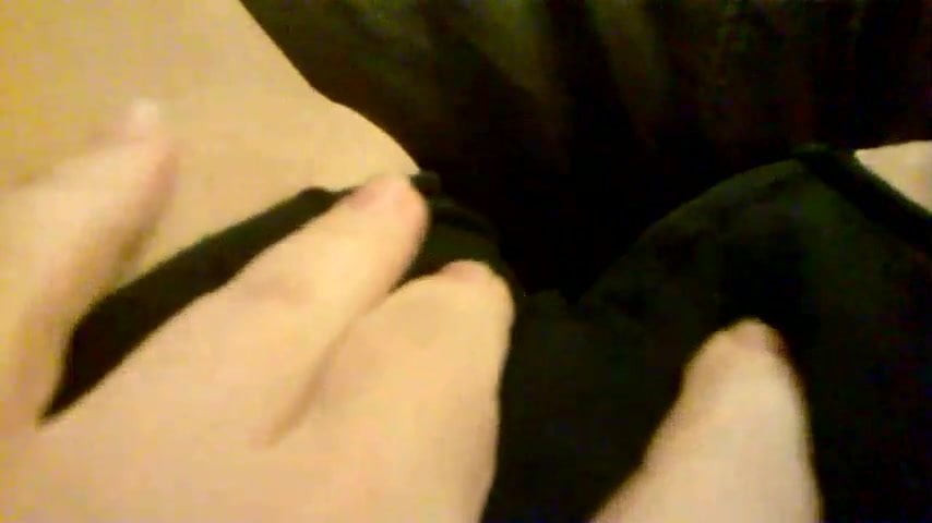 Nikki pussy play
