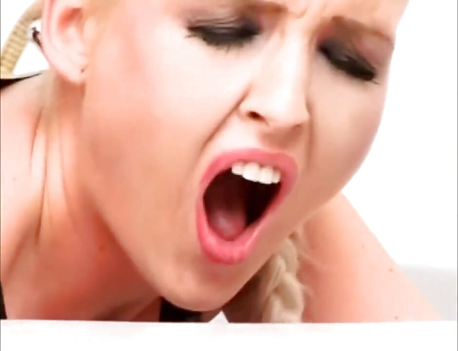 A big cock for a blonde fetish lover