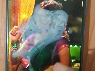 Reah chakraborty seks bombası