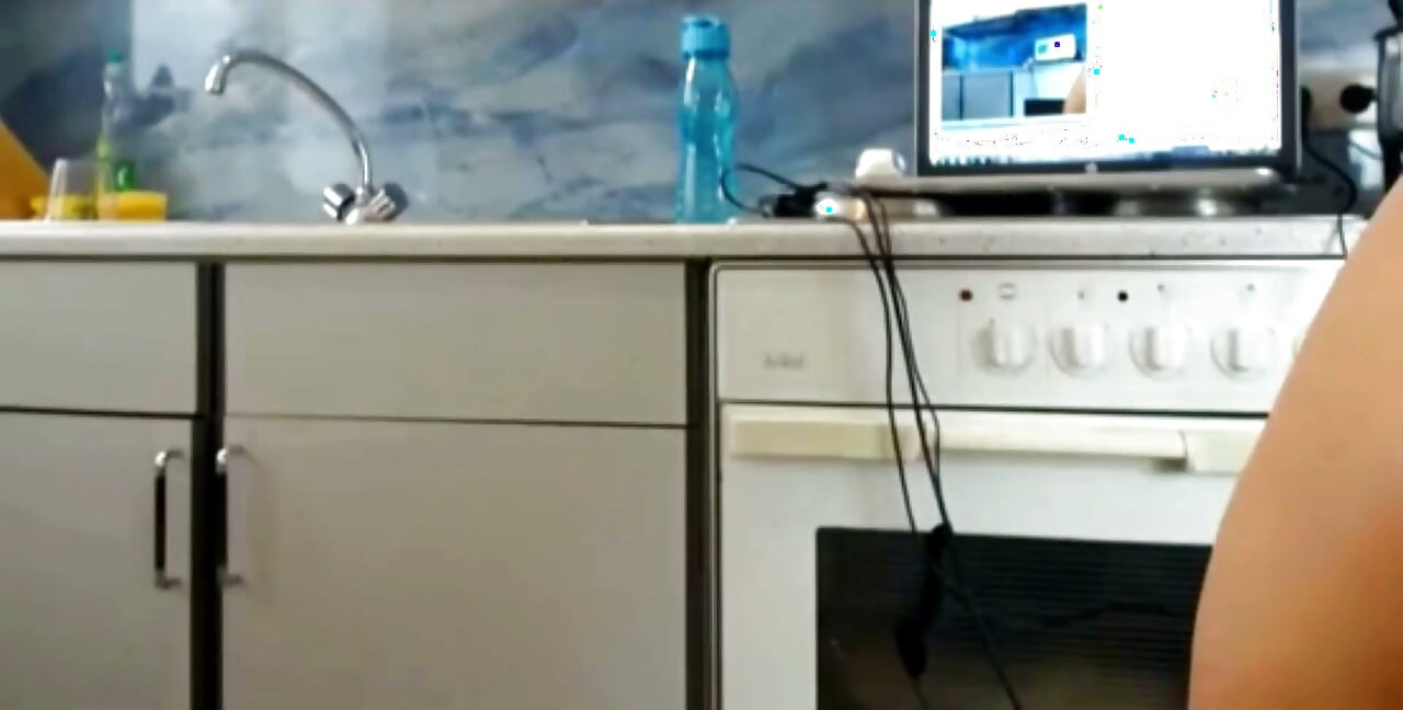 Teen Sexydea Flashing Boobs on Live Webcam