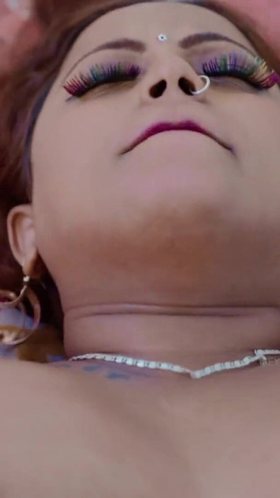 Detik yang tidak dapat dilupakan dari "isteri seksi menikmati keseronokan seksual daripada suaminya (audio Hindi)"