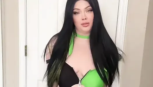 Femdom Strap on Menggoda, Penghinaan
