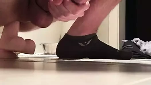 Horoz halkaları, yapay penis sürme, ayak bileği çorapları ve cumshots
