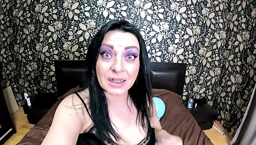 Satin-pajama-ballon-fetisch necken, nagelspiel & barfuß ballon knallen