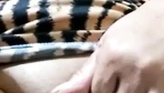 İkimiz de sadece rahatlamak için her gün görüntülü görüşmede azgınız
