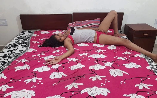 Adik tiri India yang sange merayu saudara tiri 18 tahun