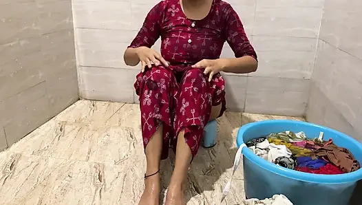 Güzel yenge devar ile ilk kez seks yapıyor! Net Hintçe ile önde işiyor