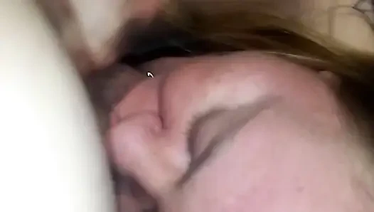 Istri sange ini dientot habis-habisan sampai dicrot di dalam