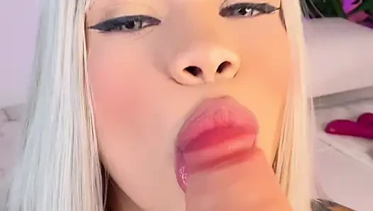 sloppy blowjob with lots of saliva, deep throat in POV