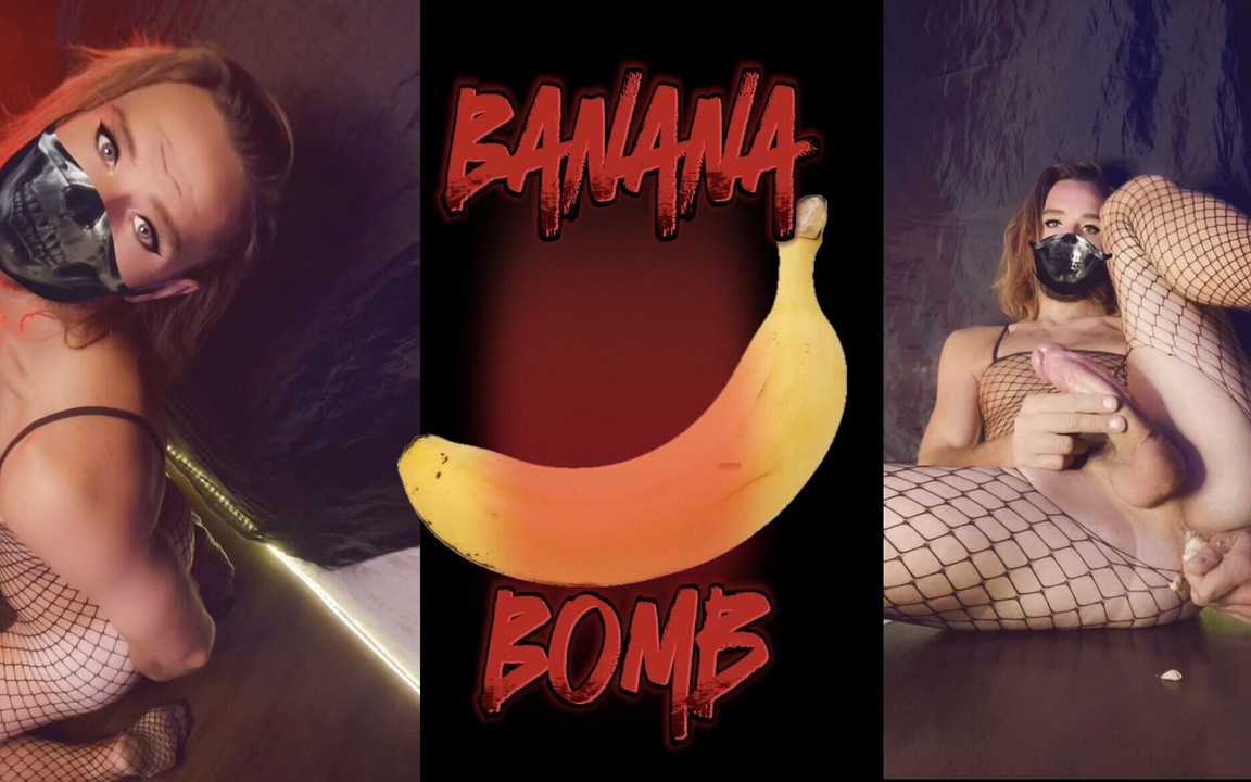 Kurva se jebe s bananom i zabavlja se