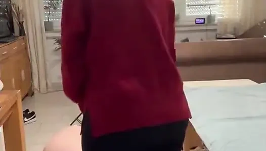 DomLadyMia-SlaveOfM kırmızı şörkler kırmızı, kırbaçlanmış köle Bölüm 1