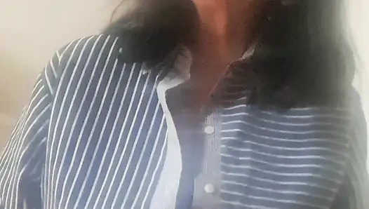 mature mom's tits are for you