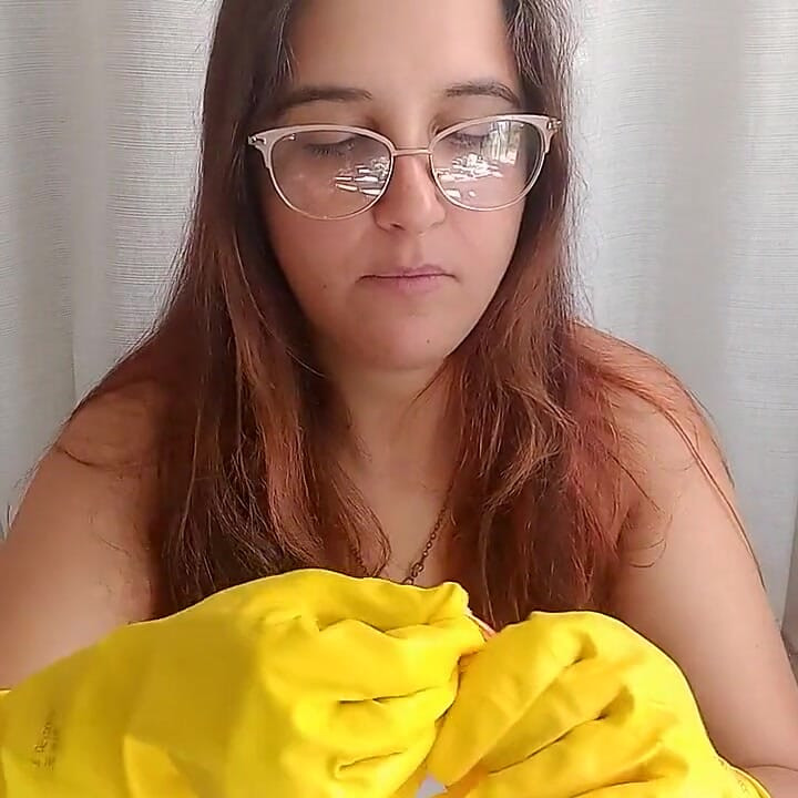 Latex Gloves Bubblegum and Balloon Blowing - Bunny Looner