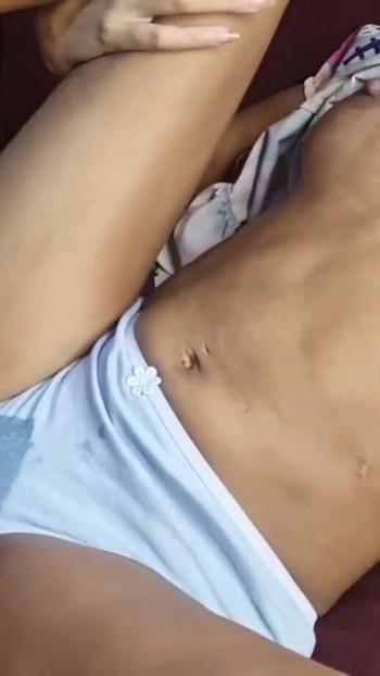 Stiefvater bevorzugt stieftochter mehr als ehefrau | Clip 1