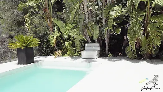 Muazzam Latin Edin, iyi bir masaj ve devasa bir siyah penis alıyor devasa vajinasına