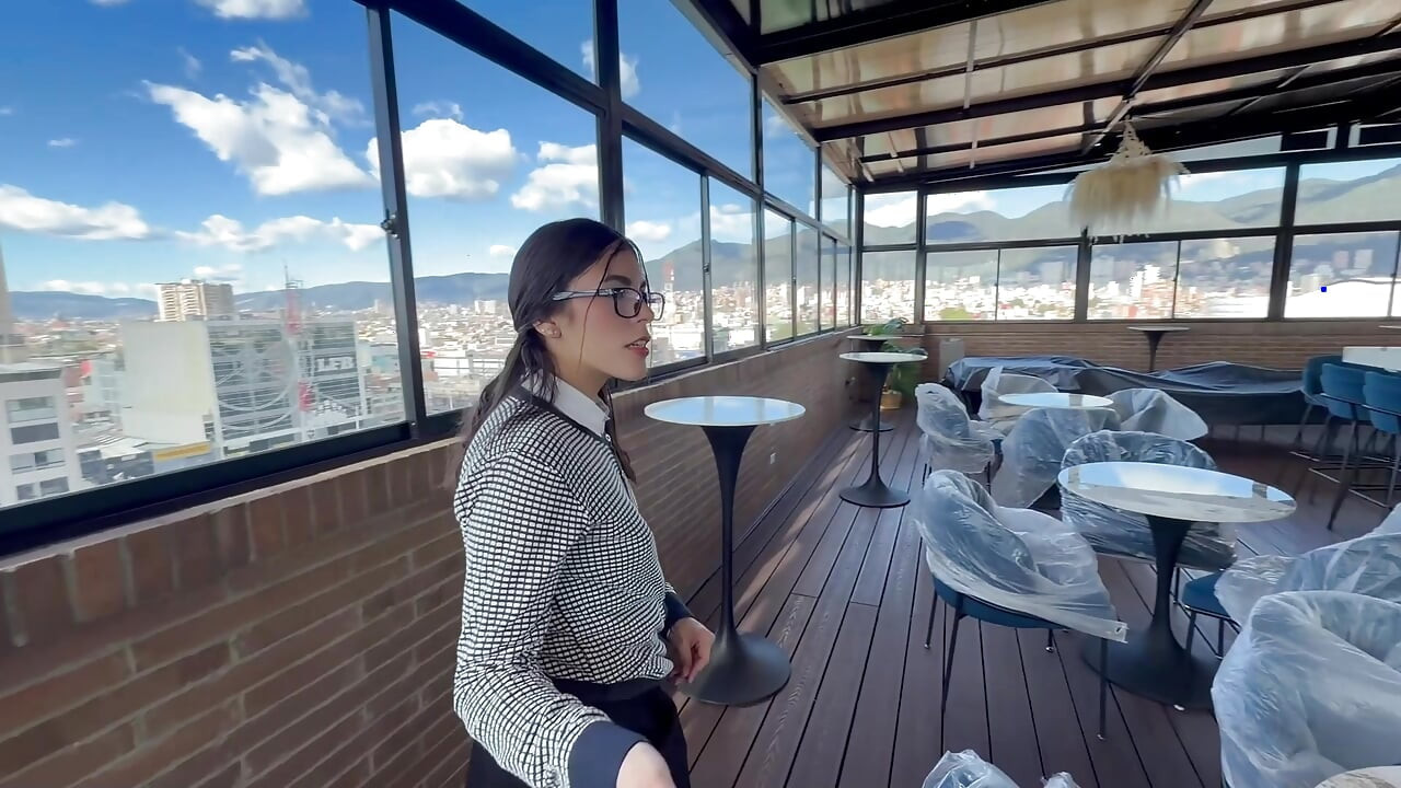 Engineer gets a big fuck from the architect to calm her anger and receive the work