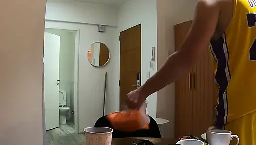 Orta yaşlı seksi kadın Arjantin graba su primer video porno