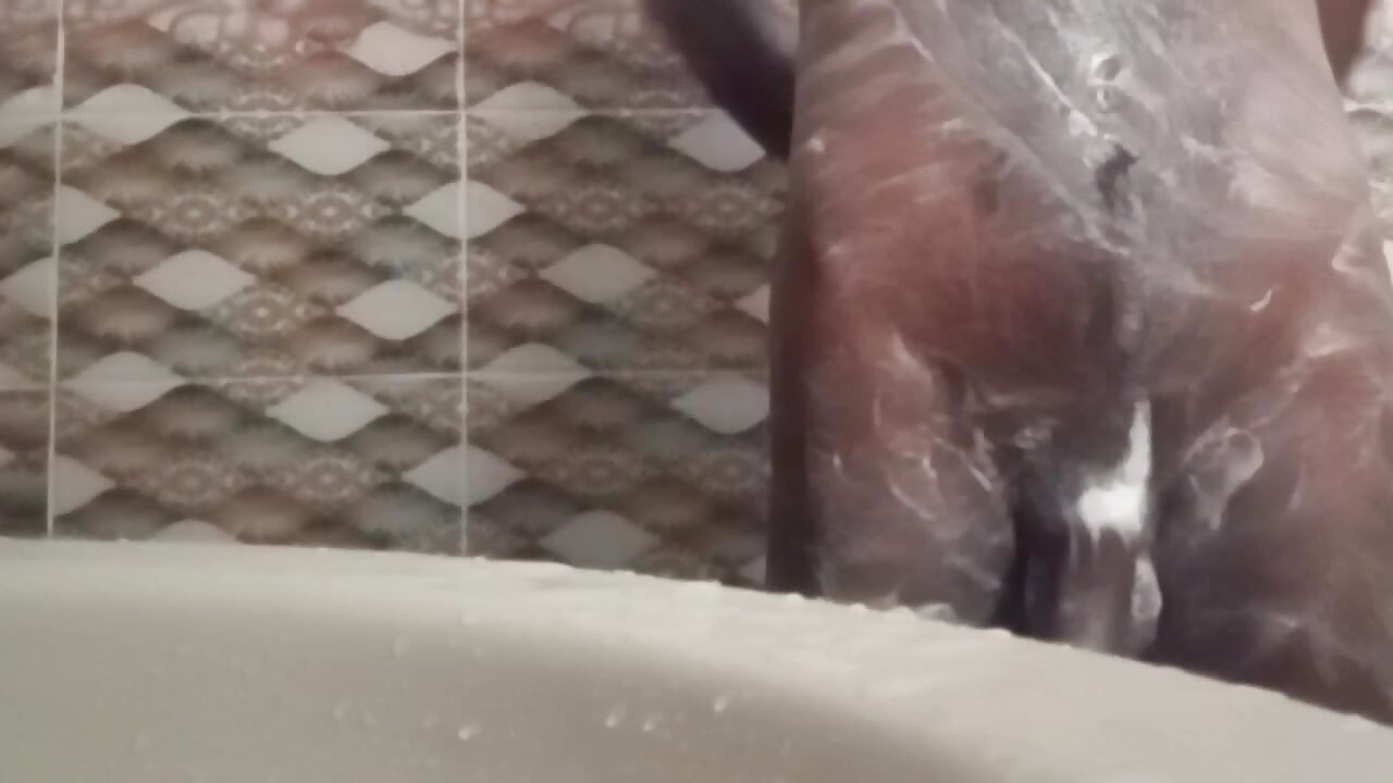 I do masturbate cause my stepsister boobs size is insane