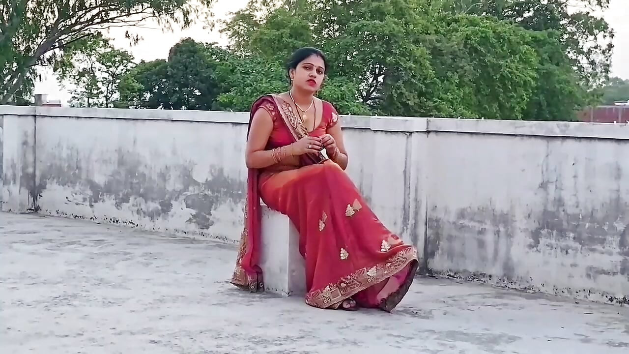DESI BHABHI KNULLAS HÅRT AV SIN ÄLSKARE (BANGLA SNUSKIGT LJUD)