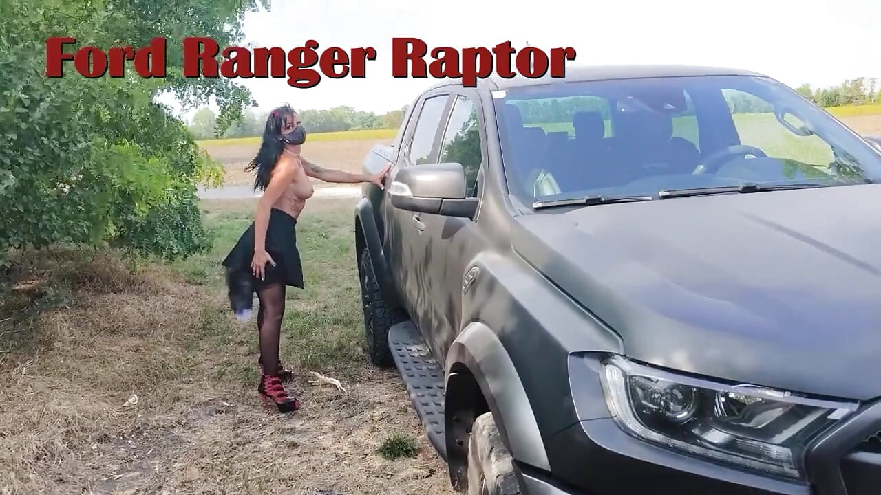 أنا أحب السيارات. كبيرة وسريعة وجميلة ... جميع الأنواع. في هذا الفيديو ، سأريكم القليل وما يعجبني