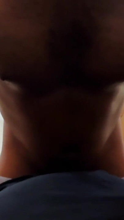 Spannender moment aus "Ich habe meine stiefschwester bei der masturbation auf meinem Zimmer erwischt, genau dann helfe ich ihr durch grobes muschi-ficken in arabisch"