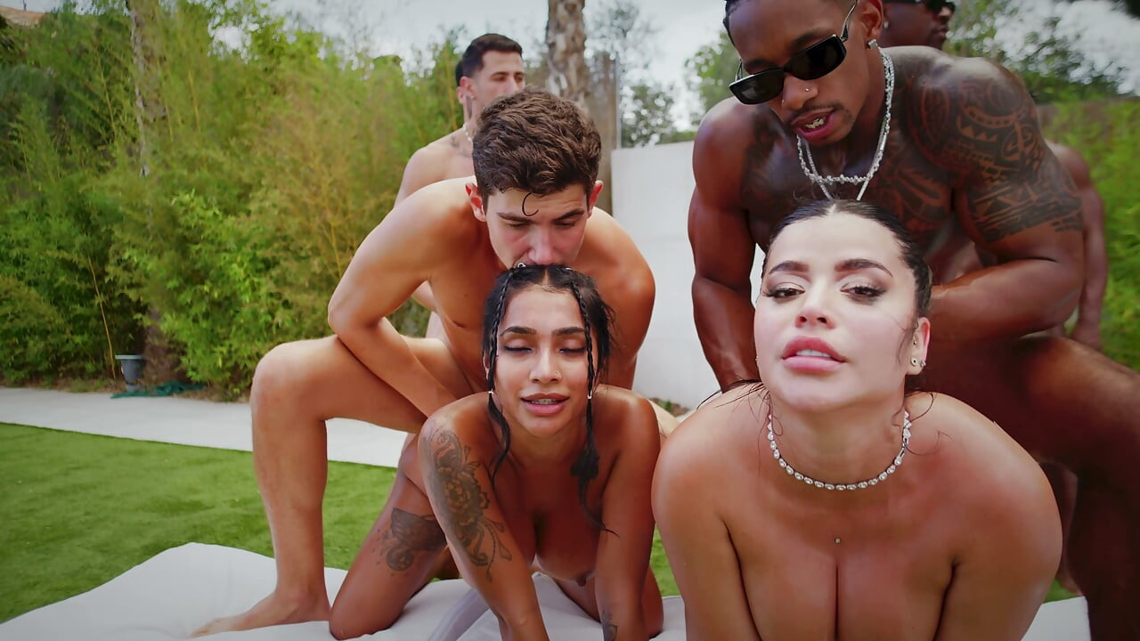 Ganbang in the Mansion to Two Ass and Huge Tits Sluts Yasmina Khan and Sara Retali