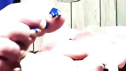 Hanya sepotong mani muncratnya menonton mereka paha tebal bergoyang