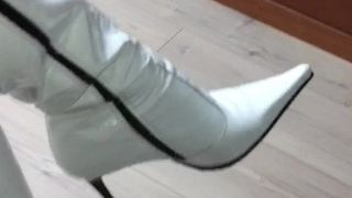 Meine weißen Stiefel