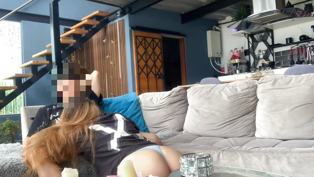 I didn't think my stepsister would accept the challenge of sucking my cock