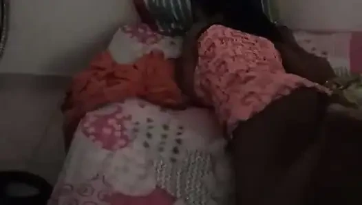 Aku rela diajak seks threesome di kota miami