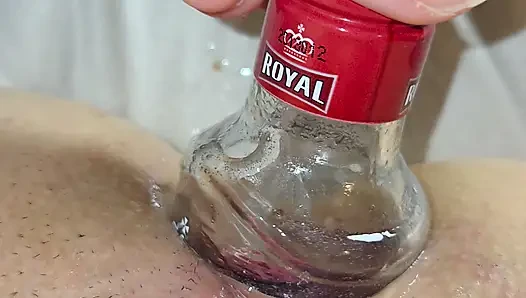 Şişe ile aşırı anal sokma yakın çekim