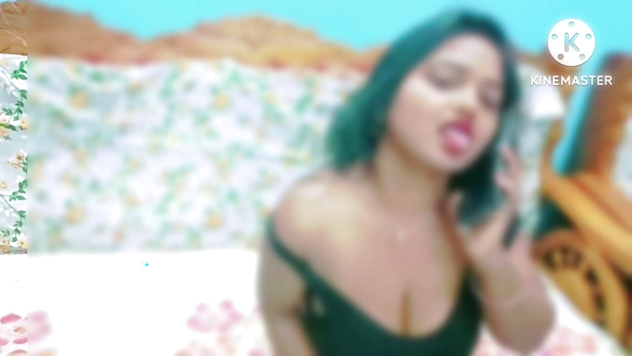 渴望做爱的饥渴女朋友和一个男朋友急忙过来满足她的愿望 - 热辣的Mo的完整泰米尔色情音频