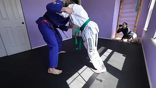 Pegulat seks bts lora cross v andy savage