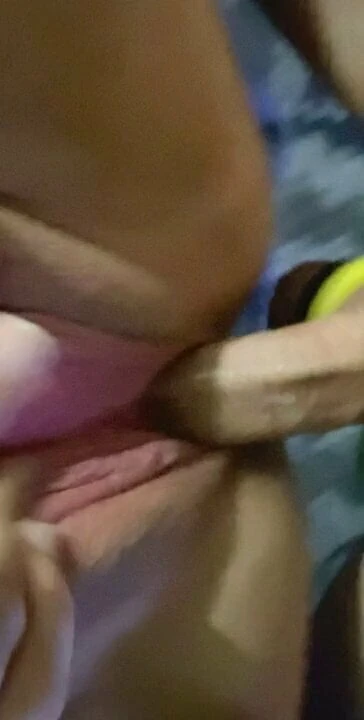 Cock makes girlfriend squirt