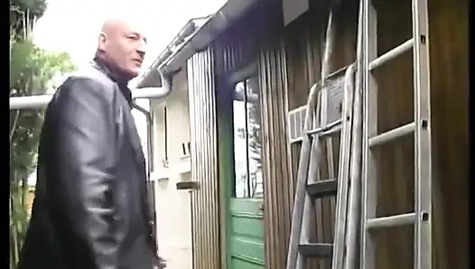 dede arkadaşıyla üçlü grup seks yapıyor!