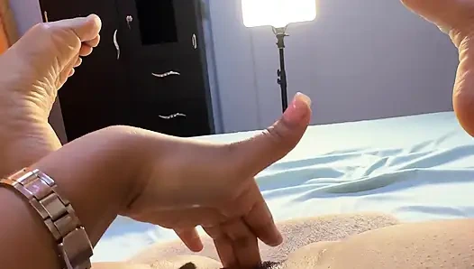 I'm so Horny in the Hotel Room, I Want to Fuck