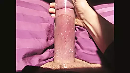 Prelepi ružičasti penis napumpan