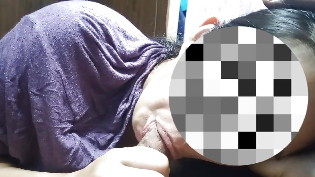 Pinay single mom fucked by her stepdad. So hot!!!