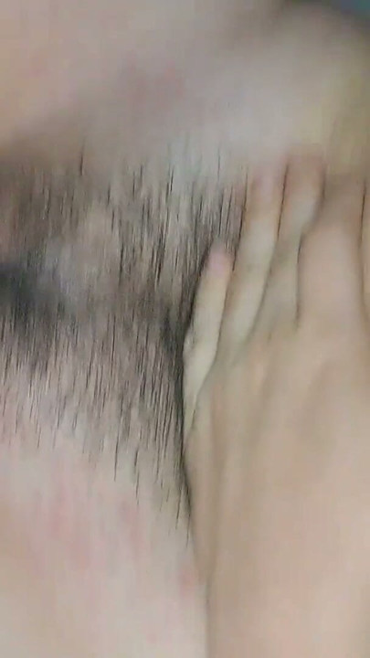 Xxx Desi η ετεροθαλής αδερφή μου με διδάσκει ενώ βλέπουμε τηλεόραση | Κλιπ 1