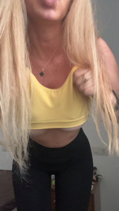 Wanna see what I do when I'm alone?