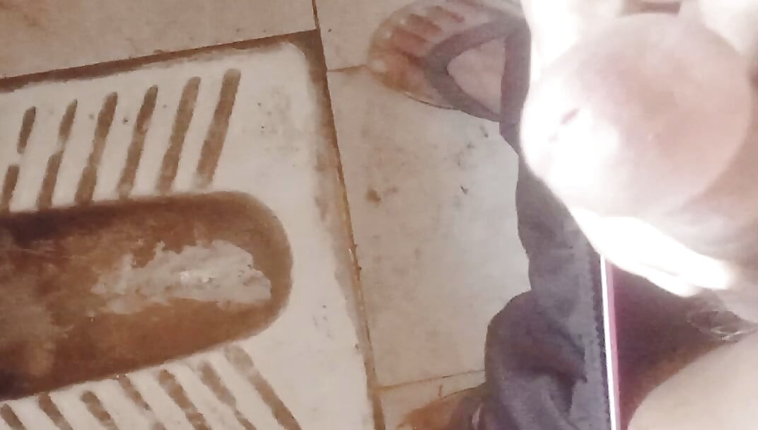 Hastmaithun in bathroom