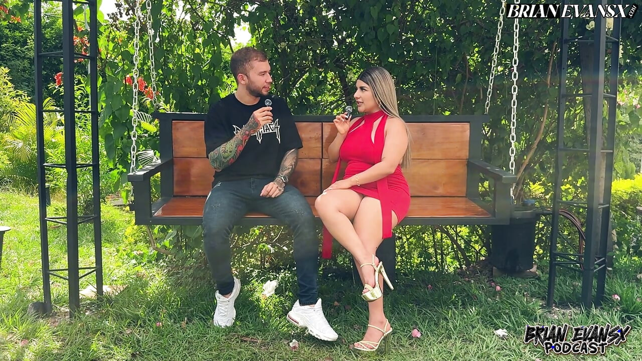 Blonde Colombian Naty Delgado has a podcast that ends with outdoor sex - Brian Evansx