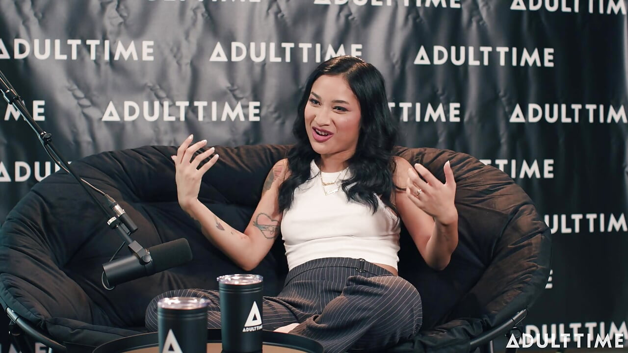 Avery Black Dry Humping, True Crime, & Directing VR Corn  the Adult Time Podcast