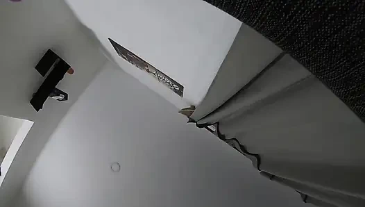 Ее первый трах без презерватива с колумбийкой